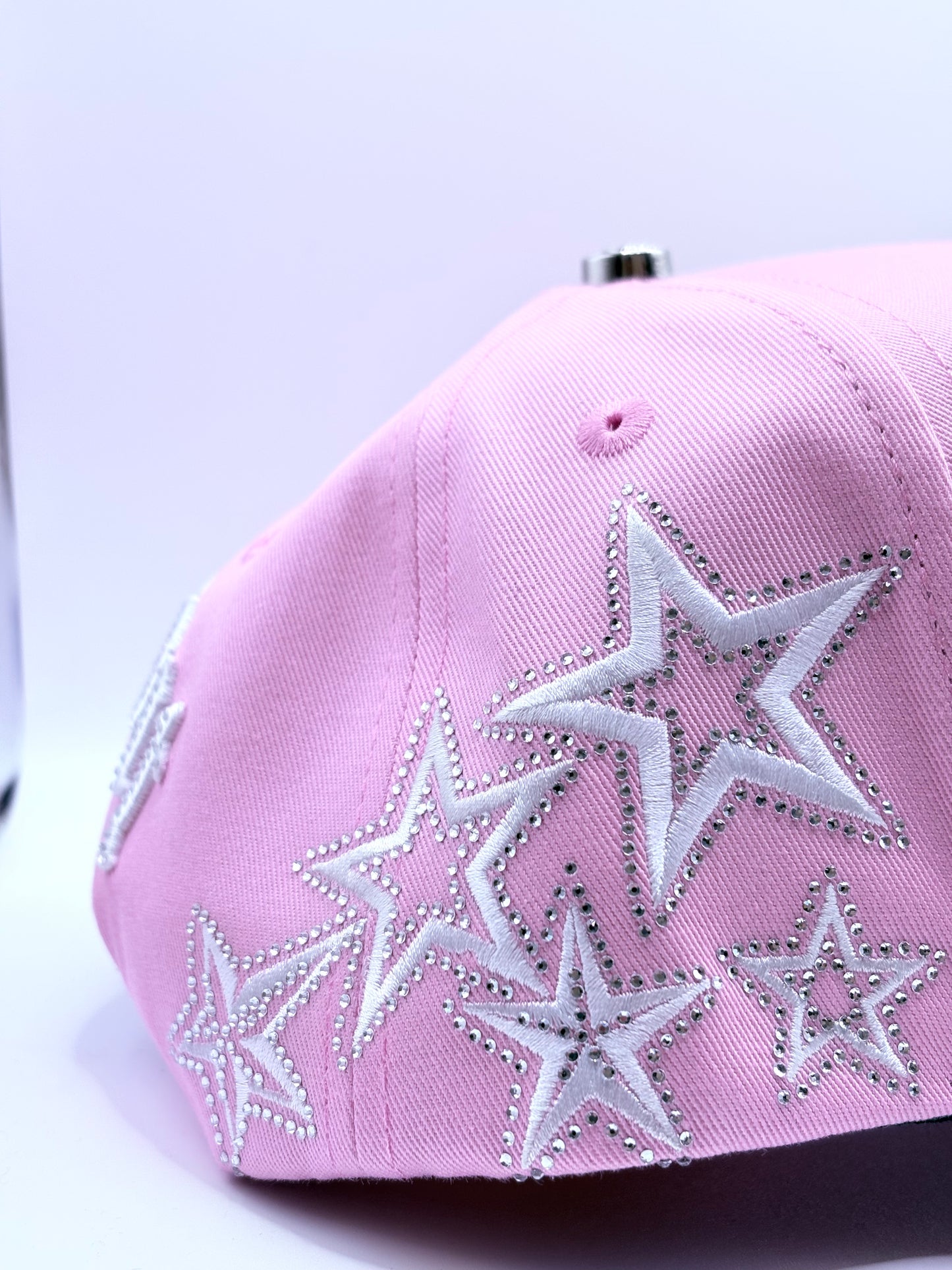 Caps Fan Detroit stars Pink