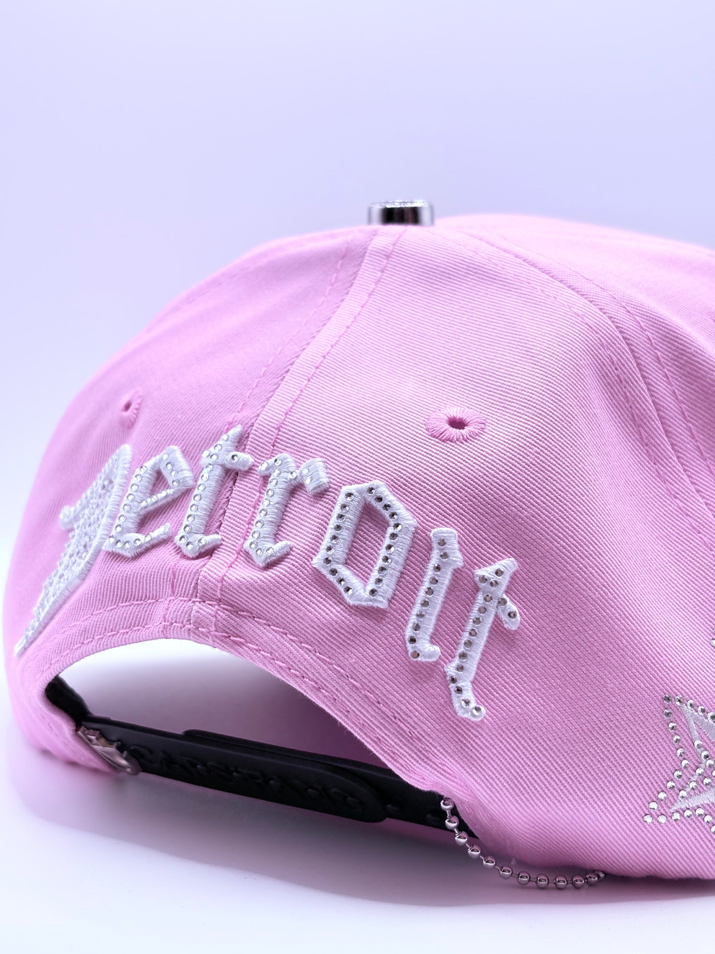 Caps Fan Detroit stars Pink